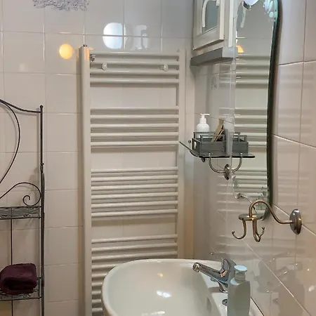 Pille Bed & Breakfast 3*