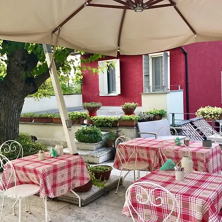 Pille Bed & Breakfast Monzambano